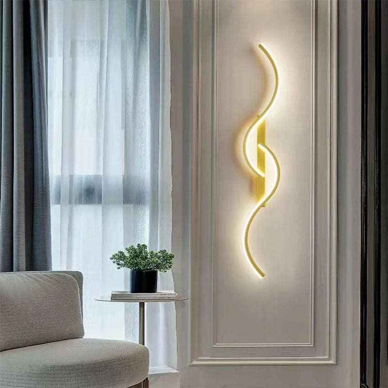 Linear LED wall sconce — slim strip in black and gold | Casa Norex