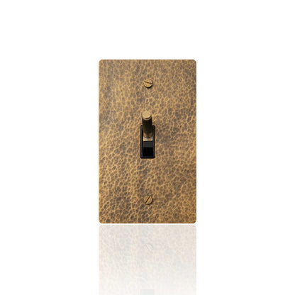 Hammered brass toggle switch panel — 1-gang configuration | Casa Norex