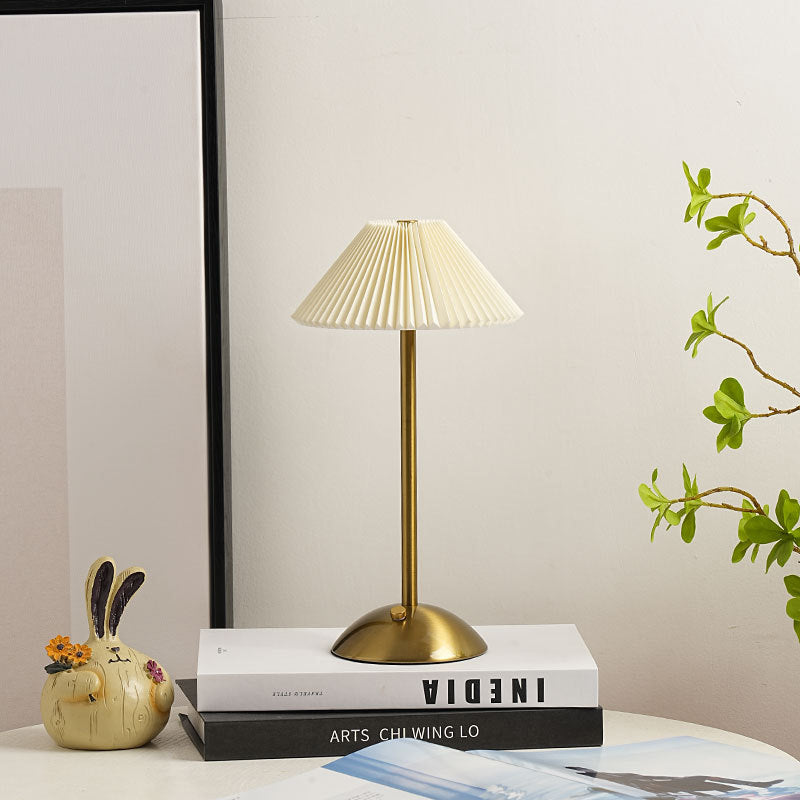 Table Lamp — pleated fabric shade on iron base | Casa Norex