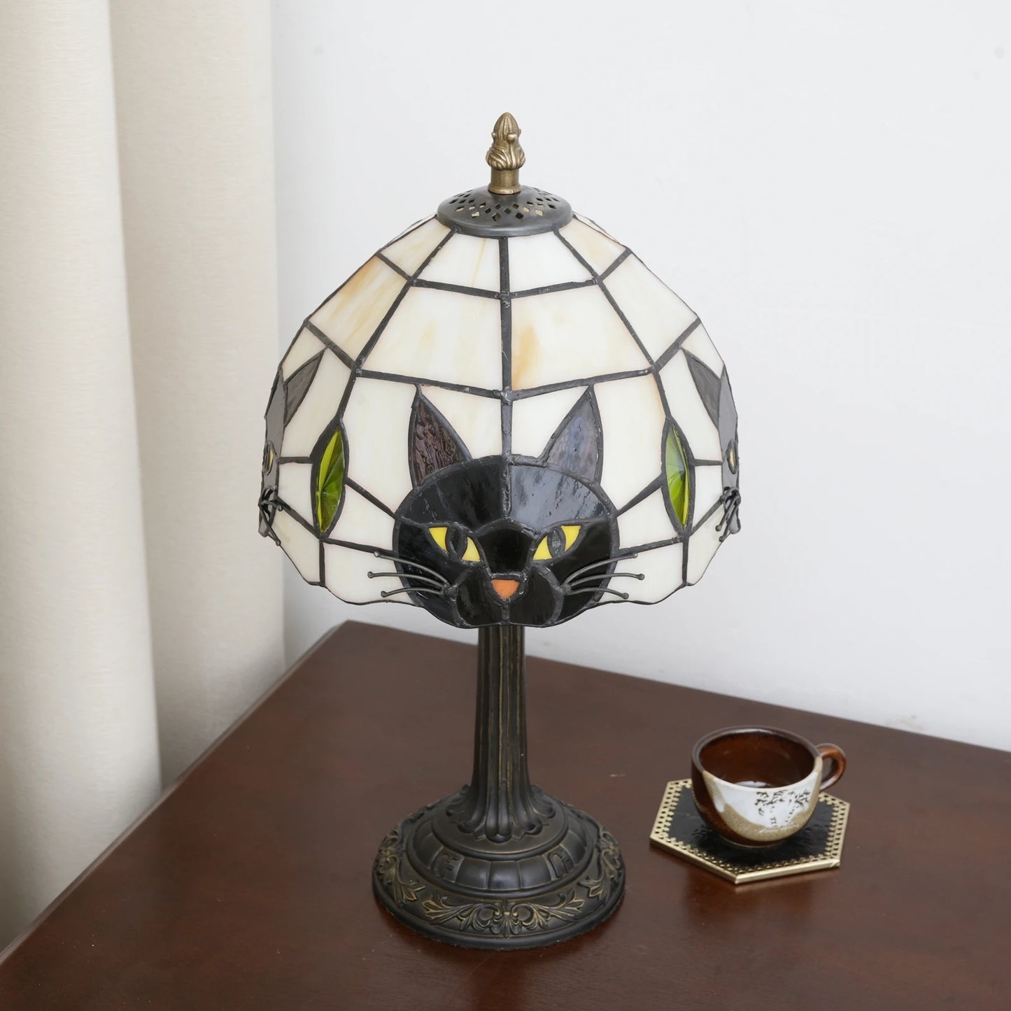 Miso Cat Table Lamp