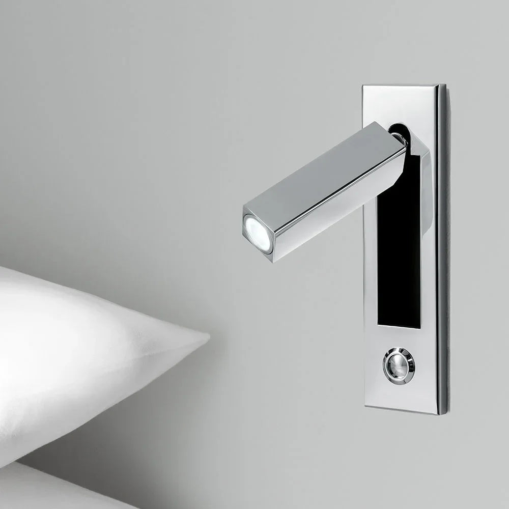 Recessed wall reading light square plate, Gold finish | Casa Norex