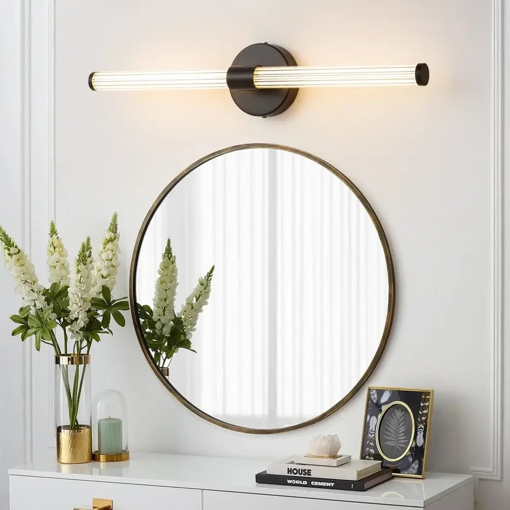 Dual glass shade detail - Tinsley LED sconce by Casa Norex