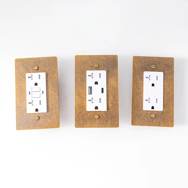 20A wall outlet panel finish close-up — Casa Norex