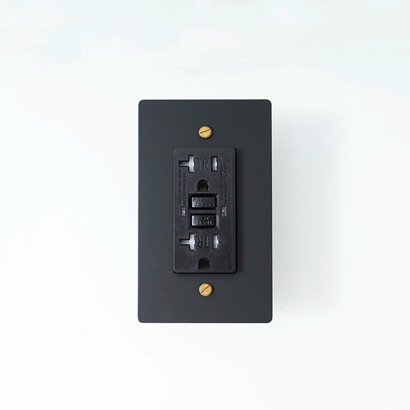 Black Gold 20A wall outlet — GFCI protection — Casa Norex