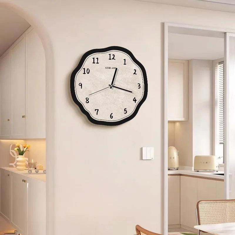 Wavy Edge Wall Clock edge texture close-up | Casa Norex
