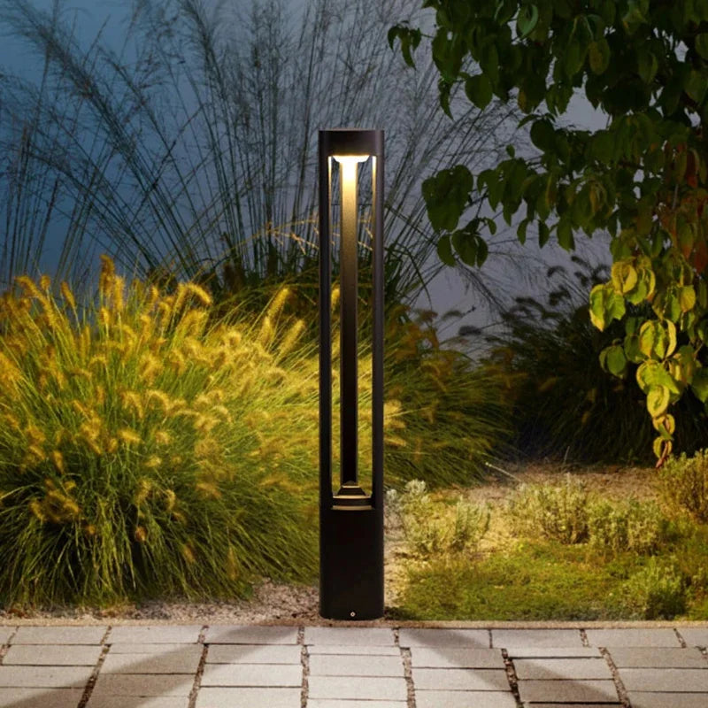 Bollard light acrylic diffuser lens close-up | Casa Norex