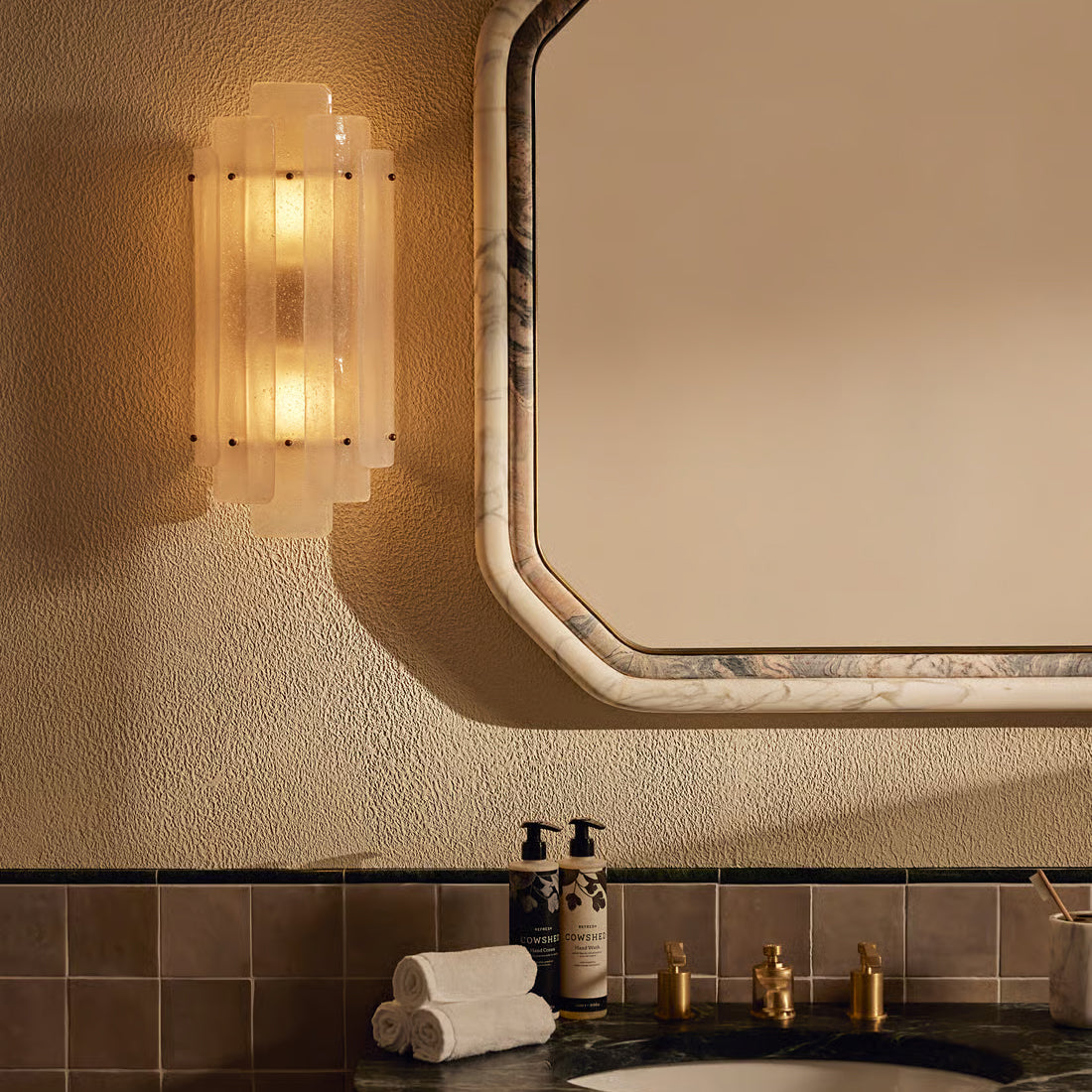 Tasha Wall Light