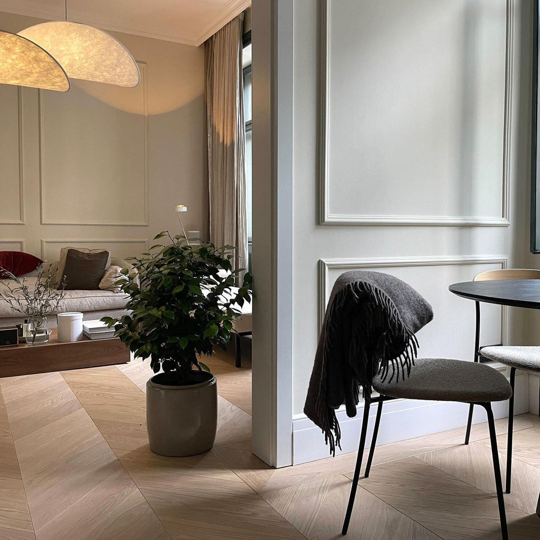 Tense Pendant Light