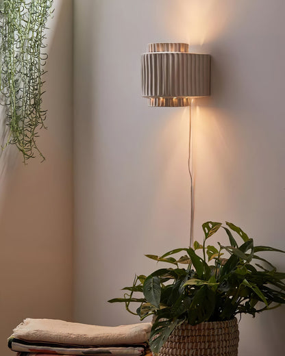 Tristan plug-in sconce geometric form side view - Casa Norex