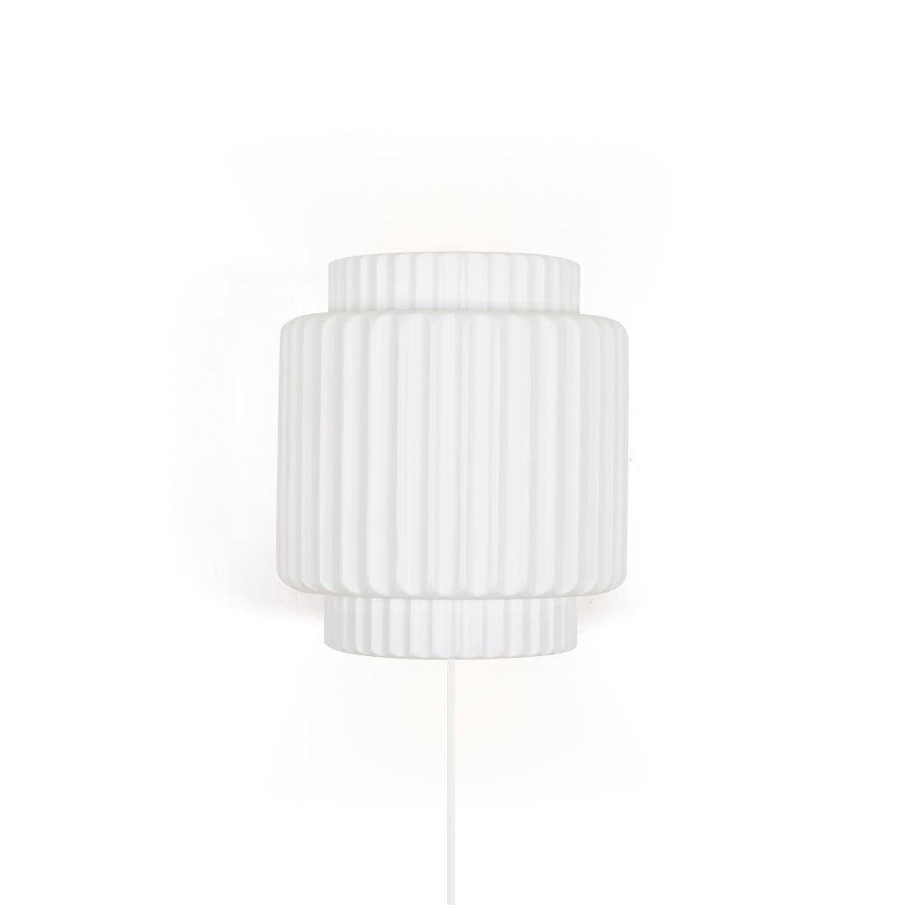 Tristan wall lamp in modern living room setting - Casa Norex