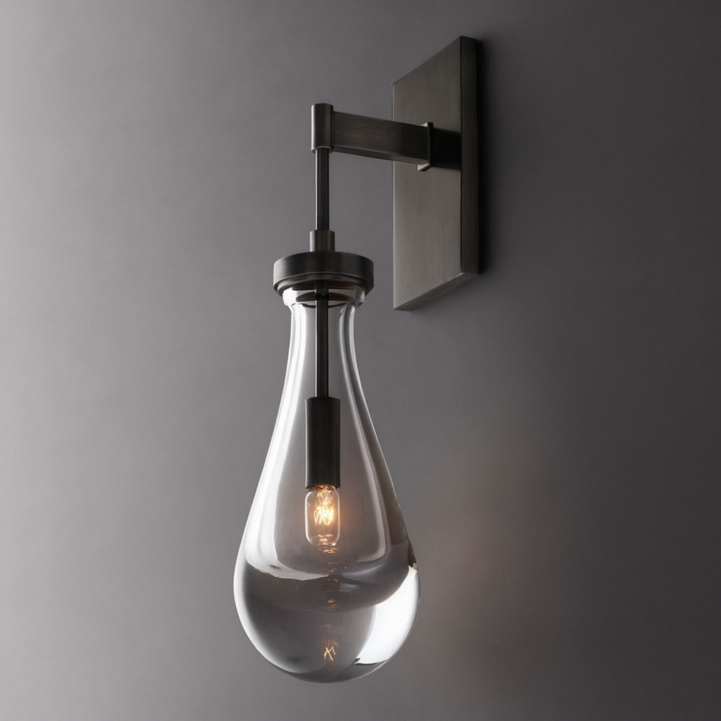 Close-up of hand-blown glass drops on Raindrop wall sconce | Casa Norex