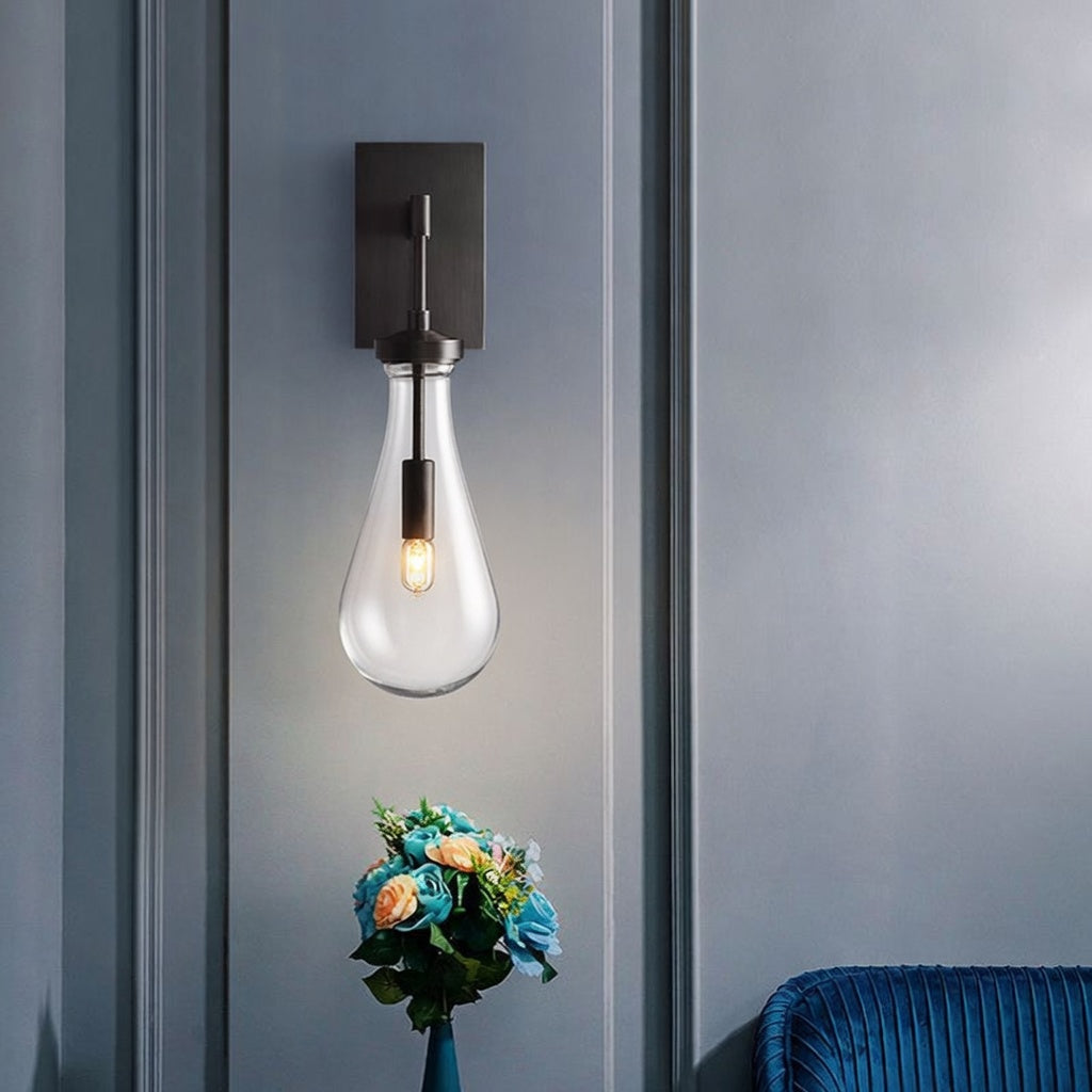 Raindrop wall sconce vintage brass finish detail — Casa Norex