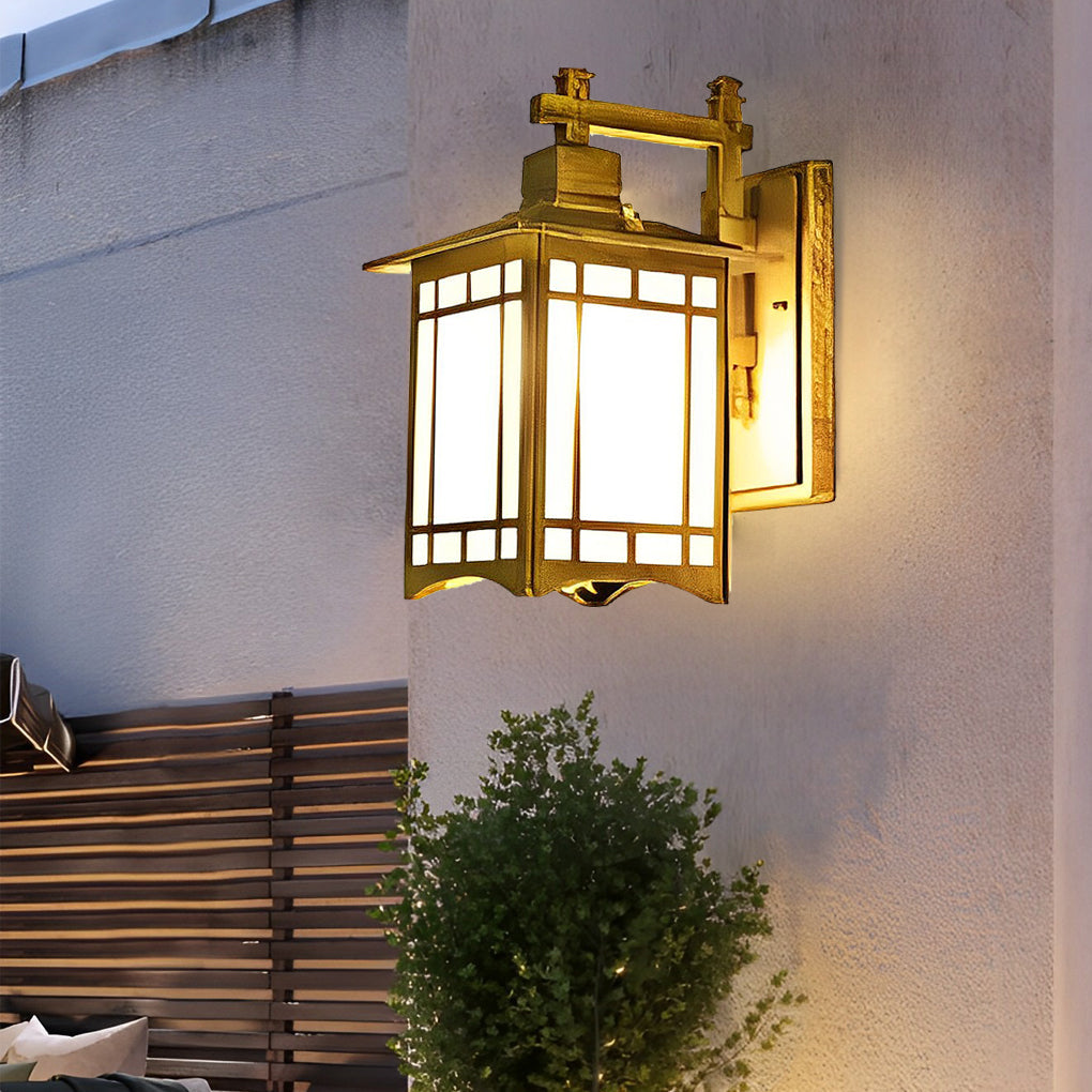 Retro lantern outdoor wall light black frame on textured wall — Casa Norex