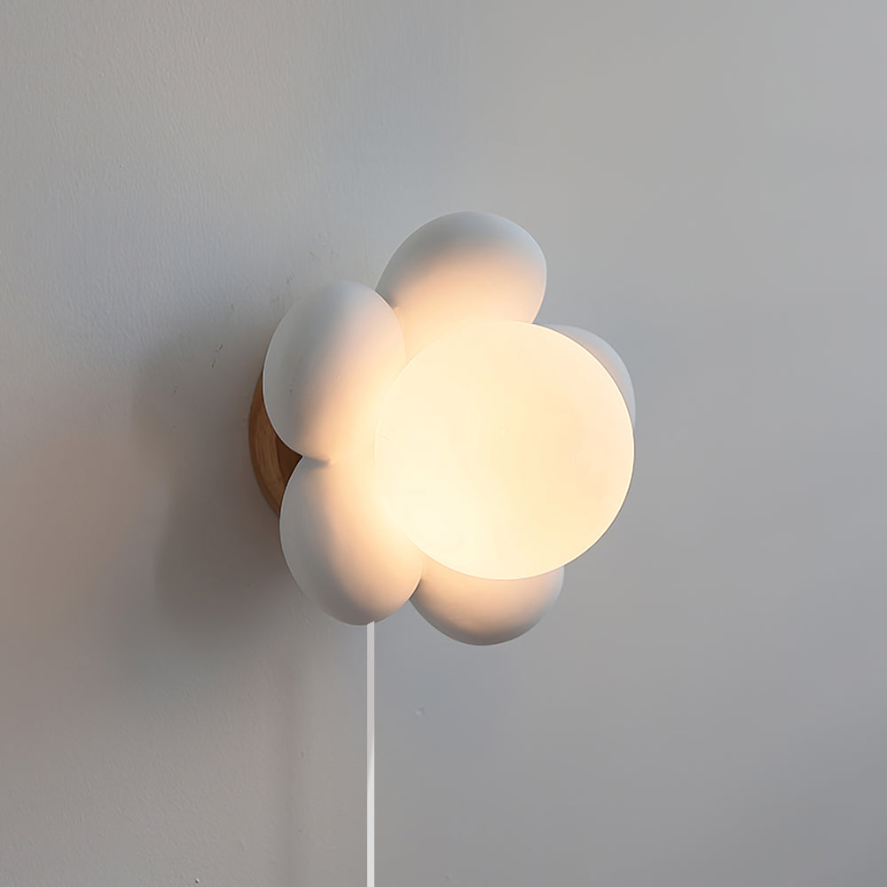 Bloom Flower plug-in wall lamp wood resin glass petals white pink | Casa Norex