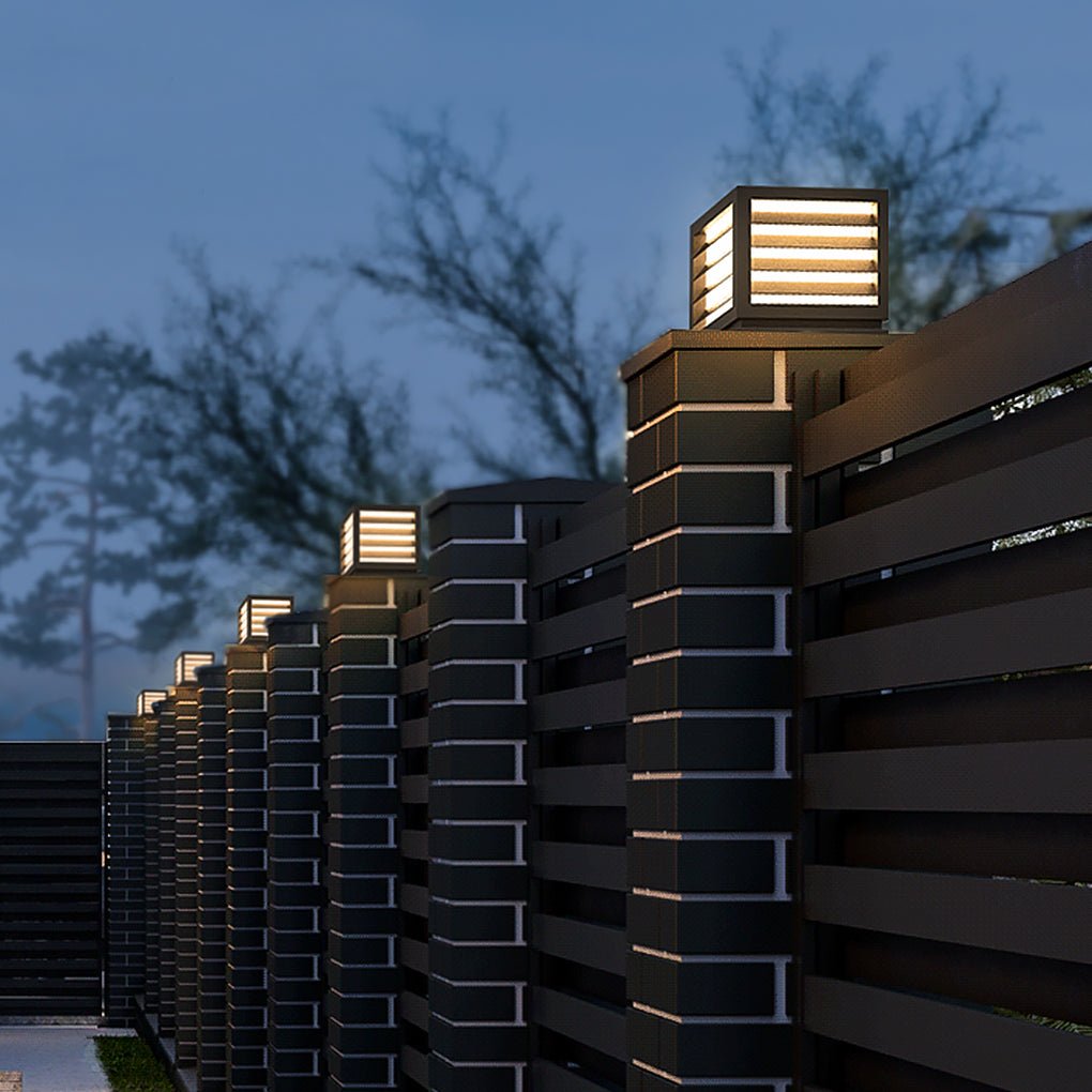 Harcourt garden pathway post lamp — Casa Norex