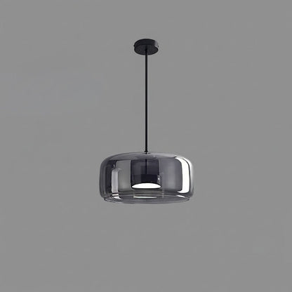 Close-up of hand-blown glass on Metro Sphere pendant | Casa Norex