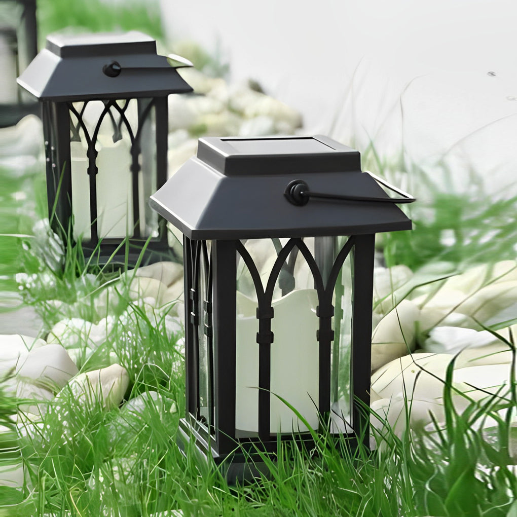 Wicklow lantern by a garden pond — Casa Norex