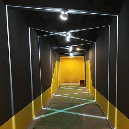 Wall spot light lit — beam shape on wall — Casa Norex