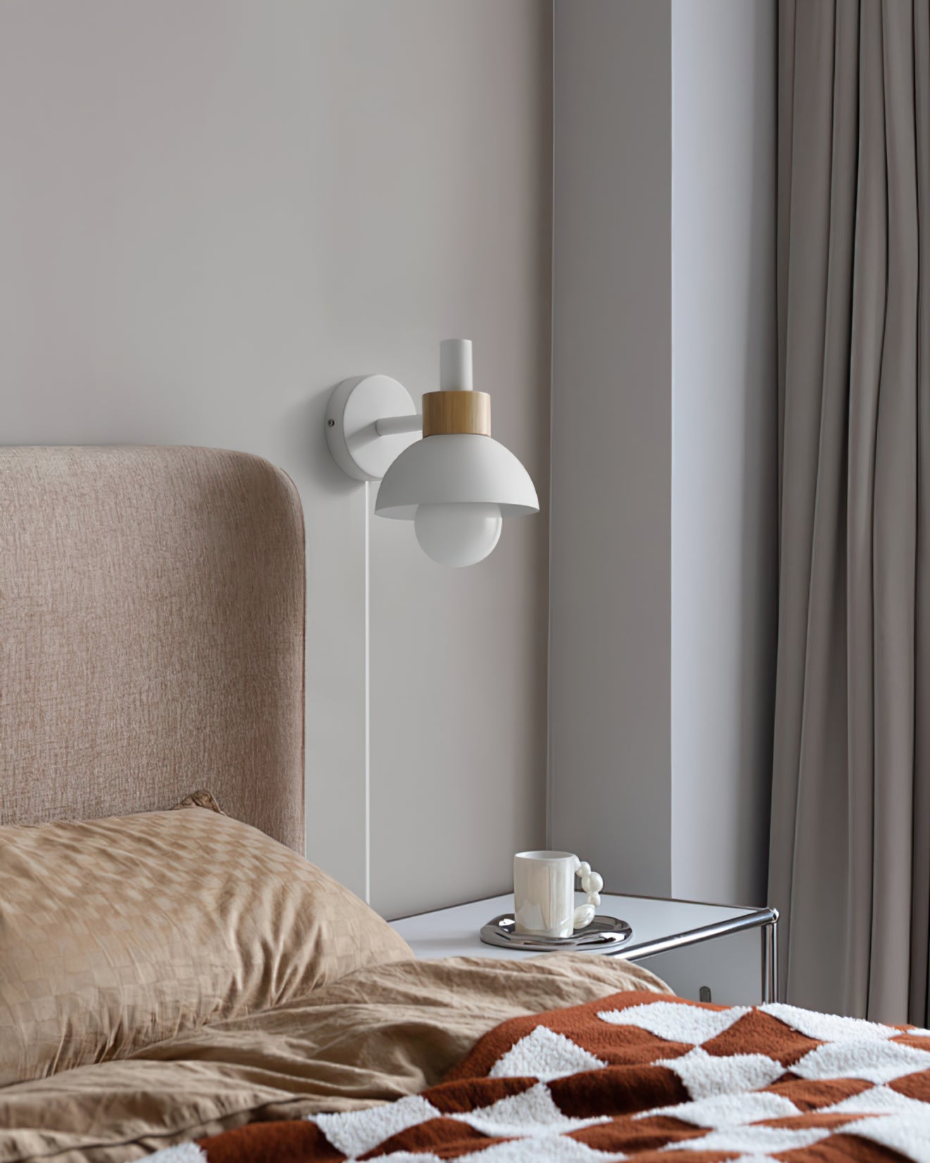 Fanta colorful wall lamp hallway install - Casa Norex