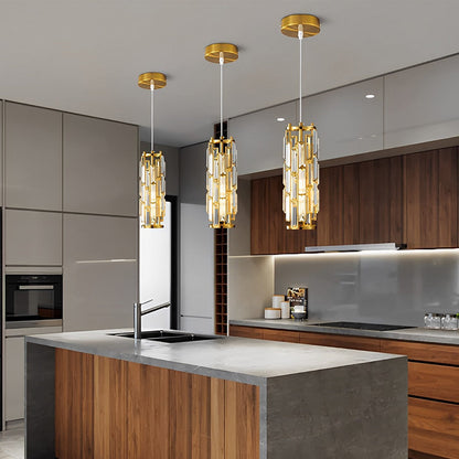 Close-up of crystal glass shade on pendant light | Casa Norex