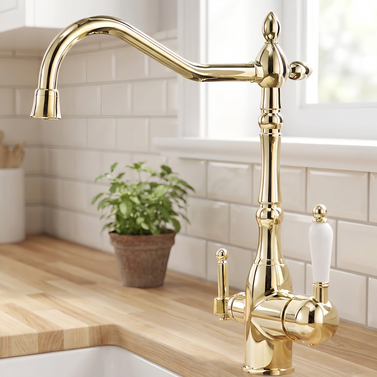 Claritas Kitchen Faucet full profile — Matte Black finish — Casa Norex