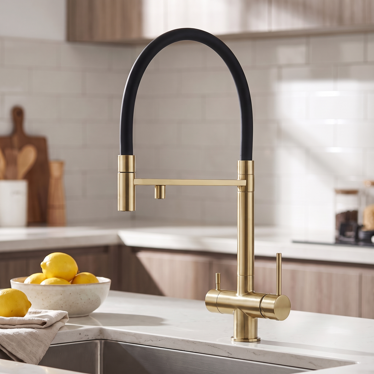 Purestream Pull-Down Kitchen Faucet mounting detail — Chrome finish — Casa Norex