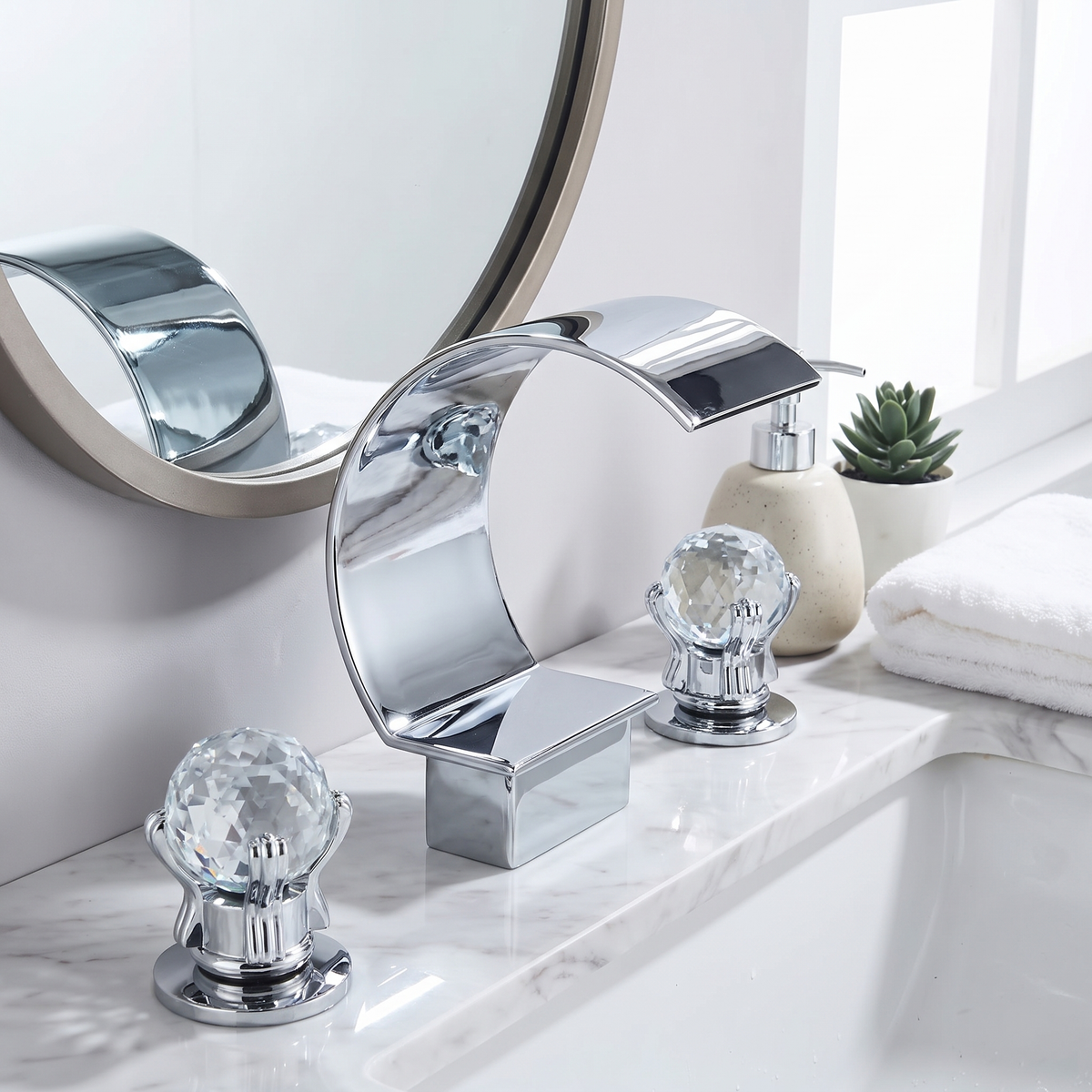 Waterfall Bathroom Faucet — solid brass in Chrome finish | Casa Norex