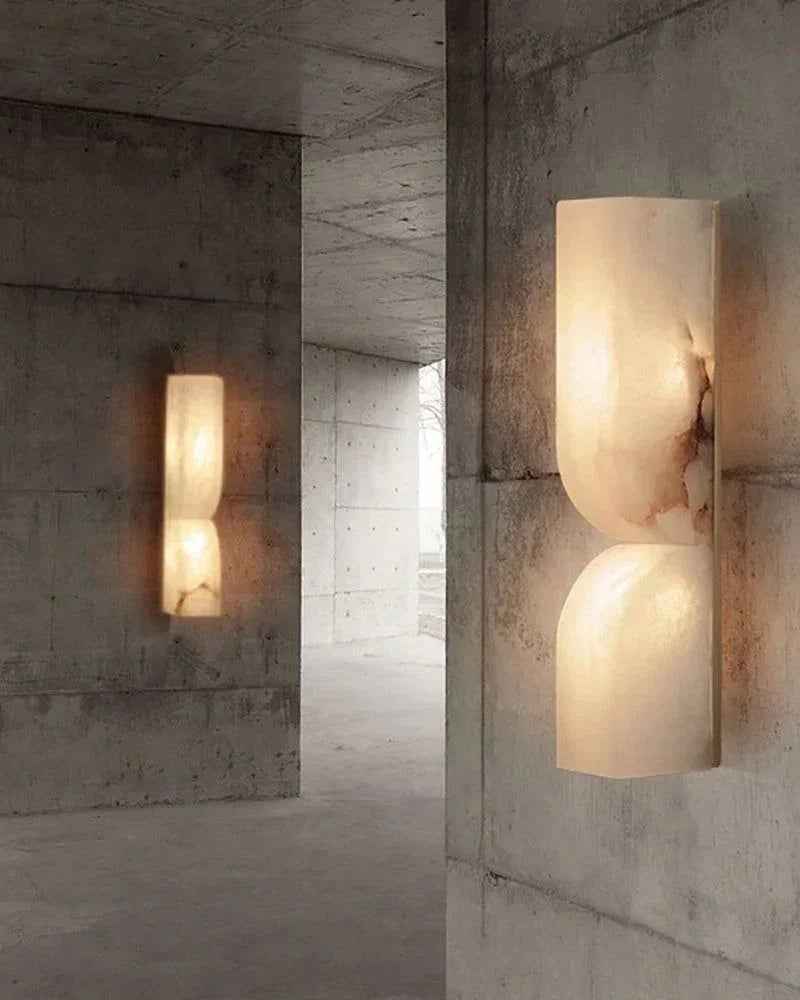 LightsStory Artisanal Alabaster Wall Sconce - Geometric Relief
