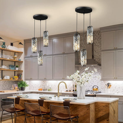 Pendant light in dining room setting — sparkling glow | Casa Norex
