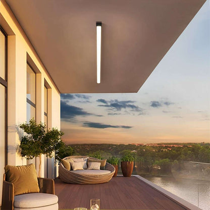 Dimming ceiling light in dining room setting — Casa Norex