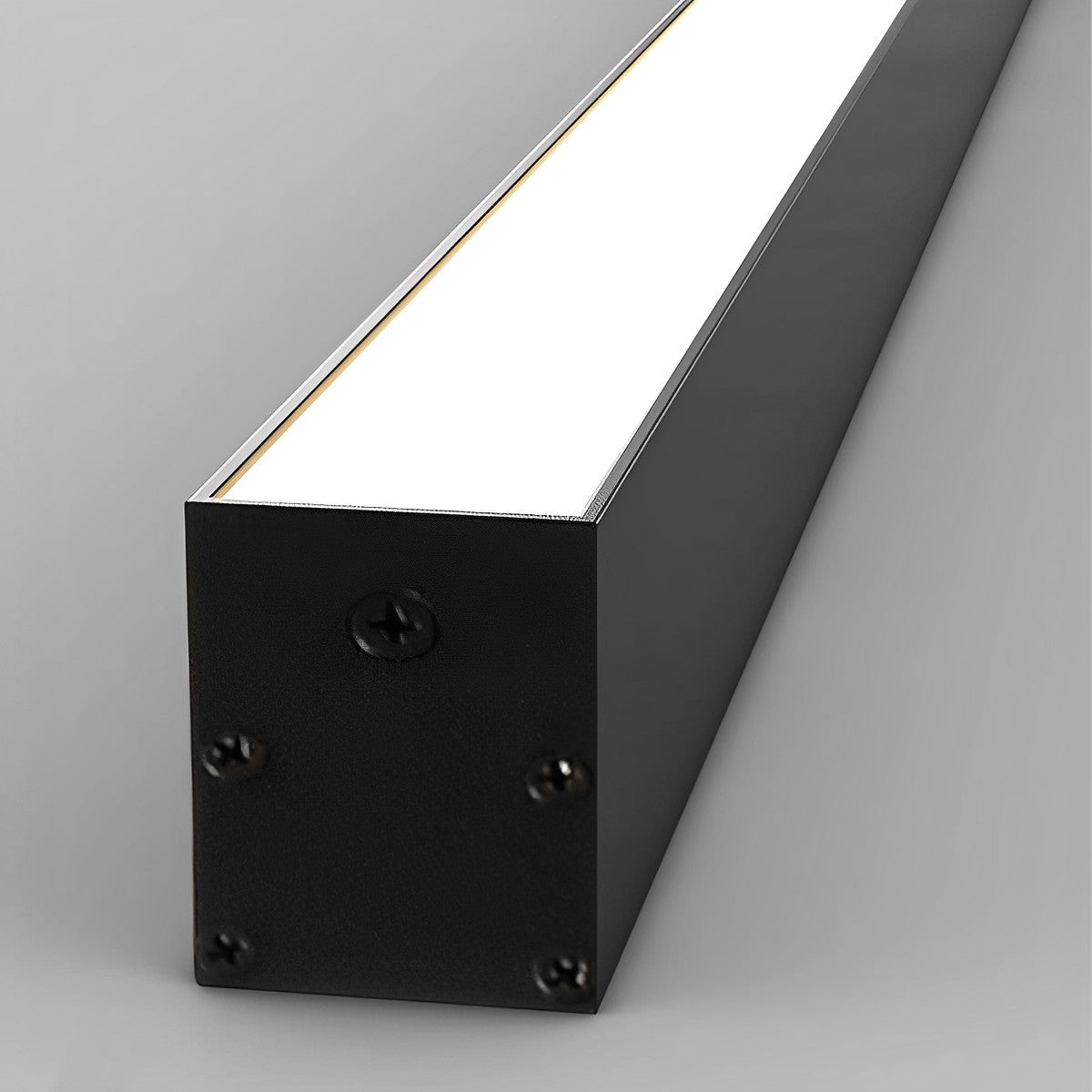 Dimming ceiling light close-up of end cap — Casa Norex