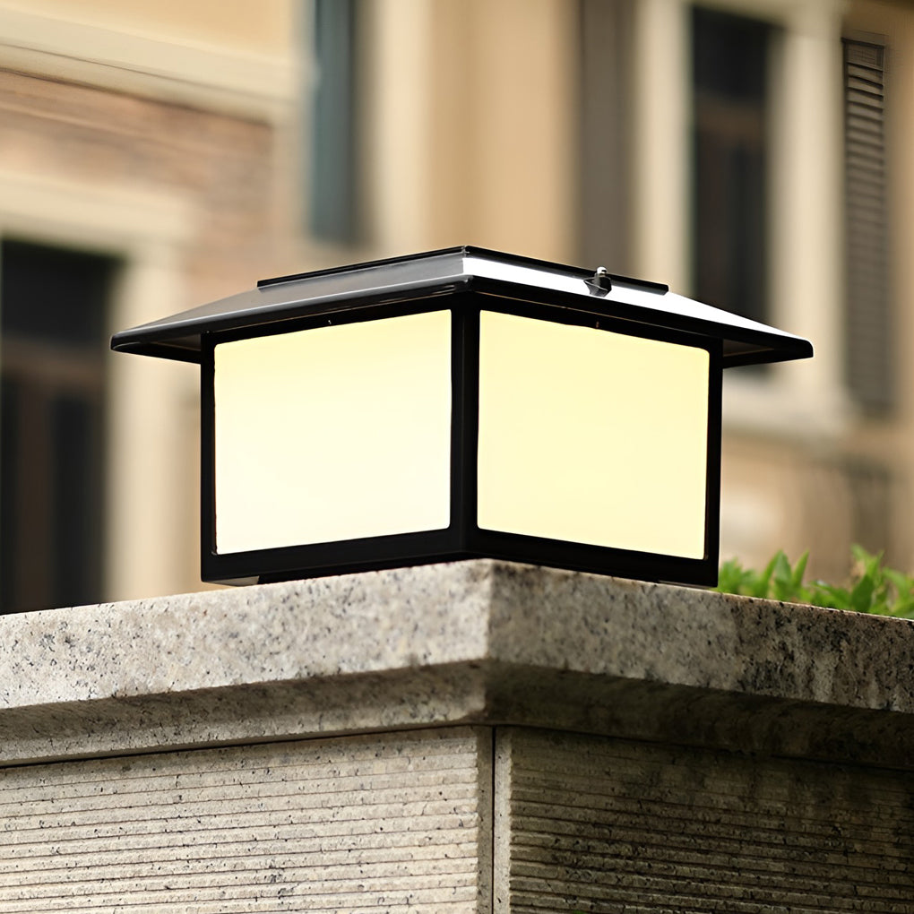Brindle waterproof pillar light in rainy weather — Casa Norex