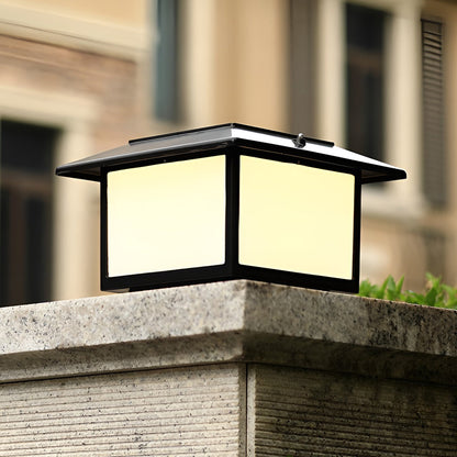 Brindle waterproof pillar light in rainy weather — Casa Norex