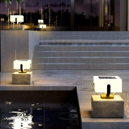 Plinth square outdoor pillar light close-up of the square design