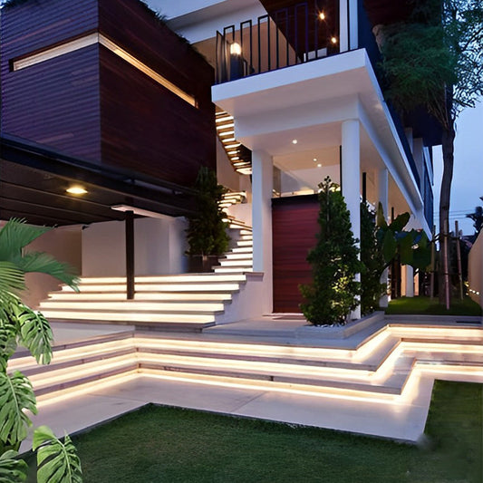 Recessed outdoor LED strip light Inlay, curved staircase edge with gentle glow | Casa Norex