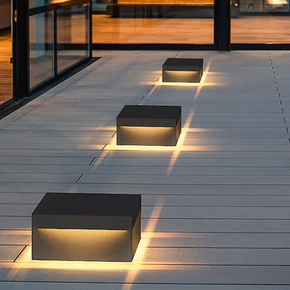 Stanza garden pillar landscape lighting | Casa Norex