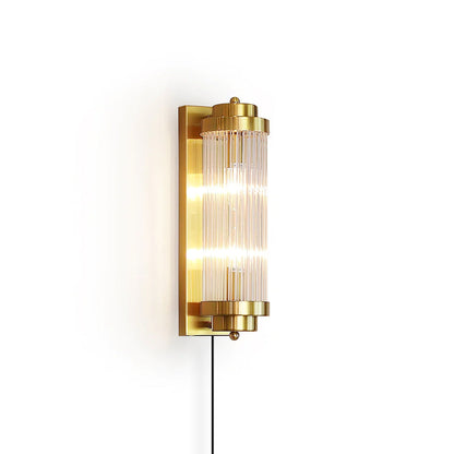 Wood column and gold fitting close-up - Pillar Offset lamp by Casa Norex