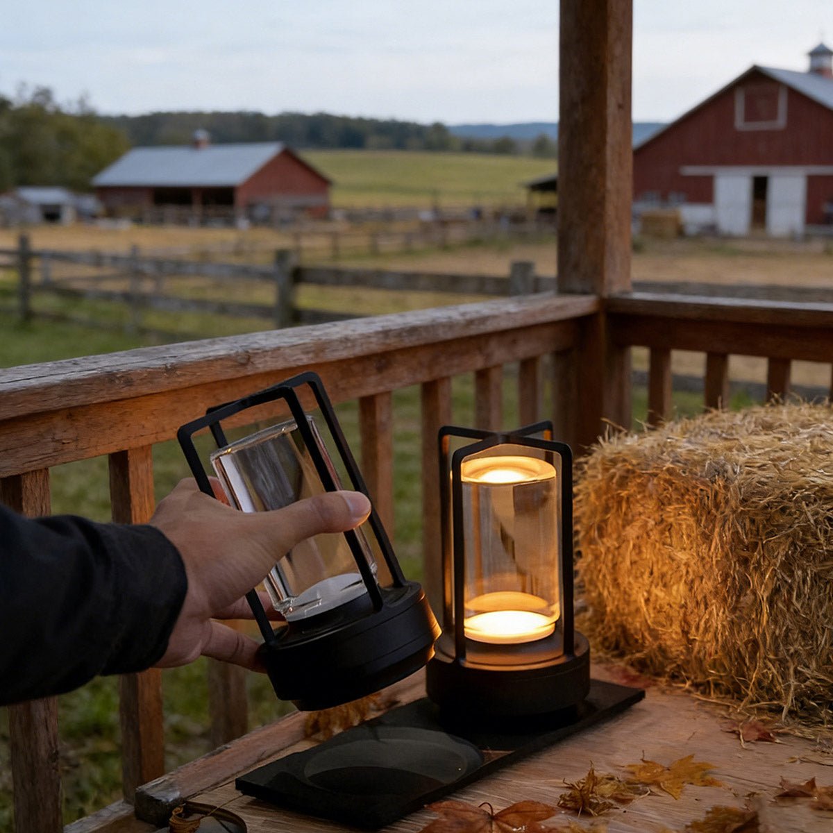 Ember portable table lamp — black finish | Casa Norex
