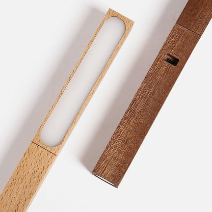 Wood table lamp in living room setting — Casa Norex
