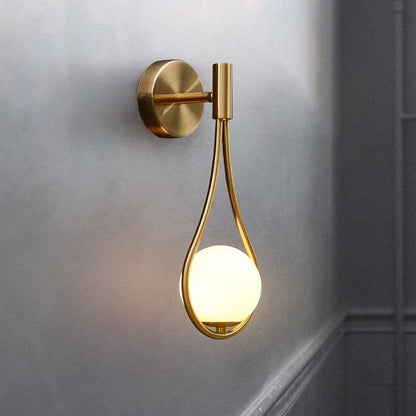 Nordic frosted glass globe wall sconce brass-plated | Casa Norex