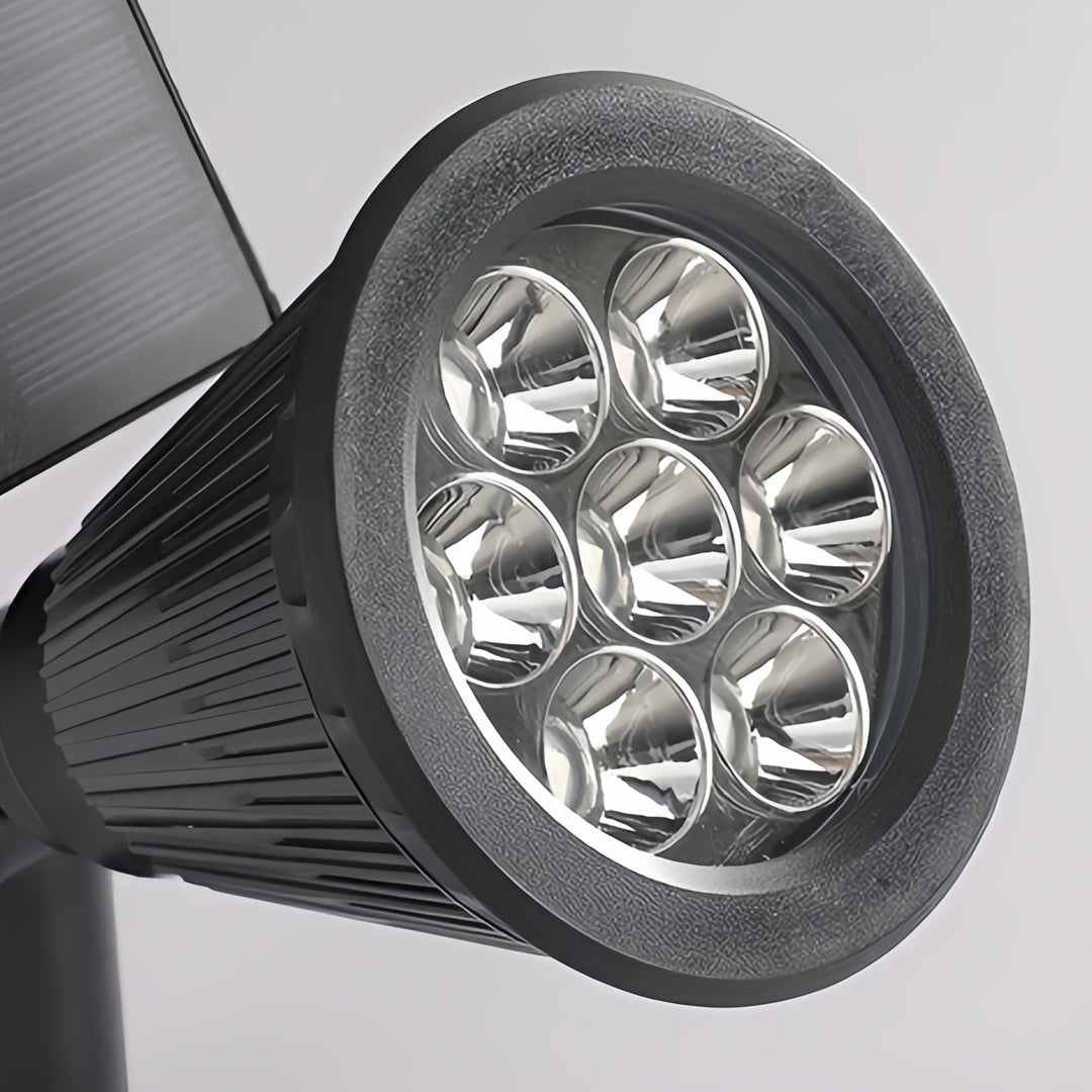Fennel LED lens close-up — Casa Norex