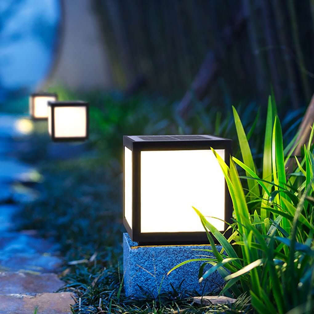 Garrick LED outdoor decor pillar light — Casa Norex