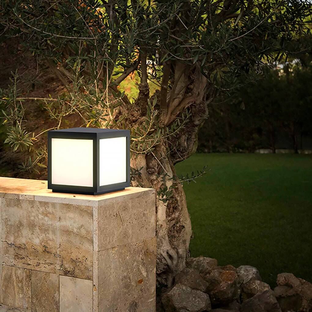 Garrick modern waterproof garden illumination — Casa Norex