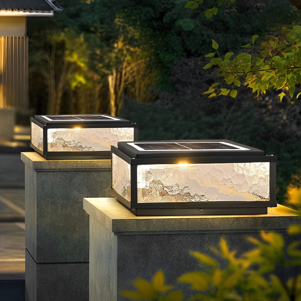 Square outdoor pillar light Merrin, solar model lighting a landscaped garden | Casa Norex