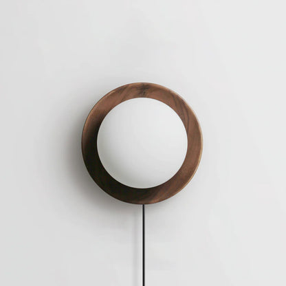 Tablet wall lamp in modern bedroom interior - Casa Norex