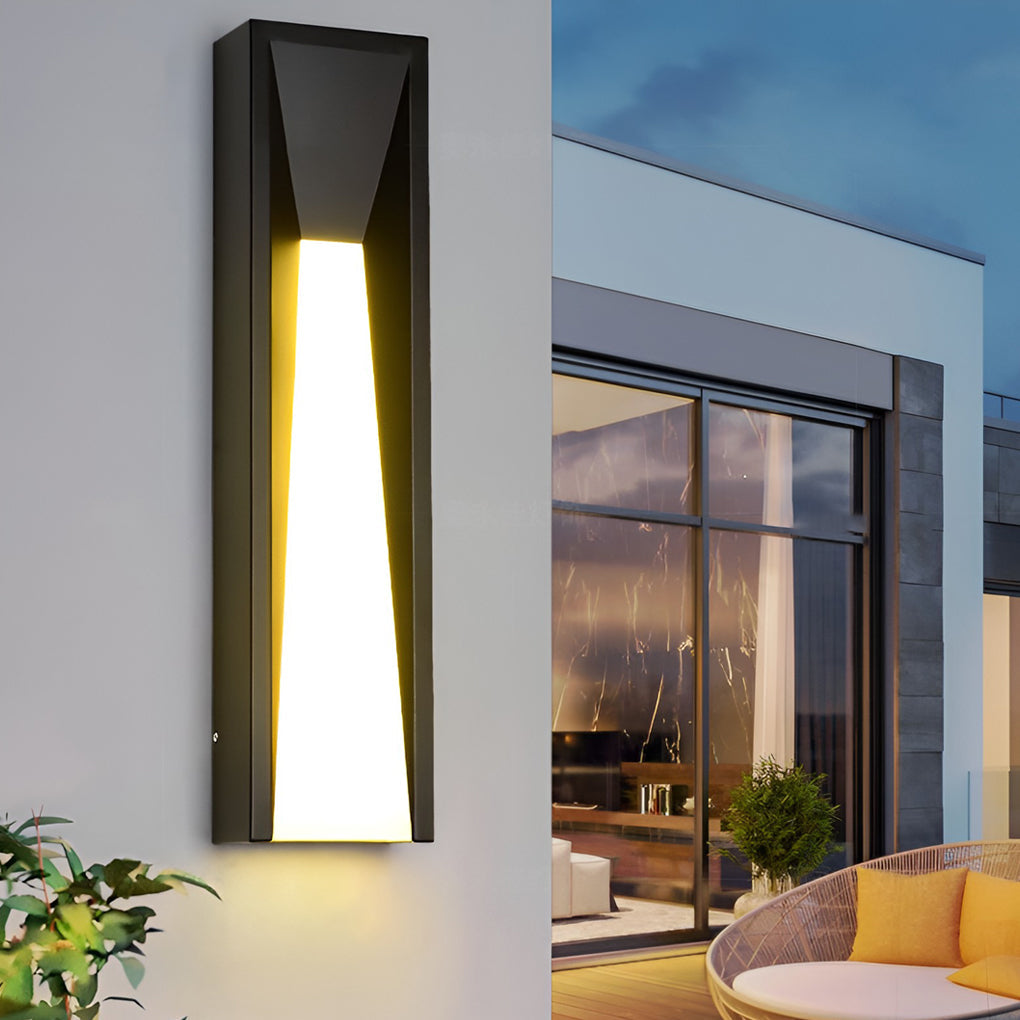 Rectangular outdoor wall light on modern exterior — stainless steel frame | Casa Norex