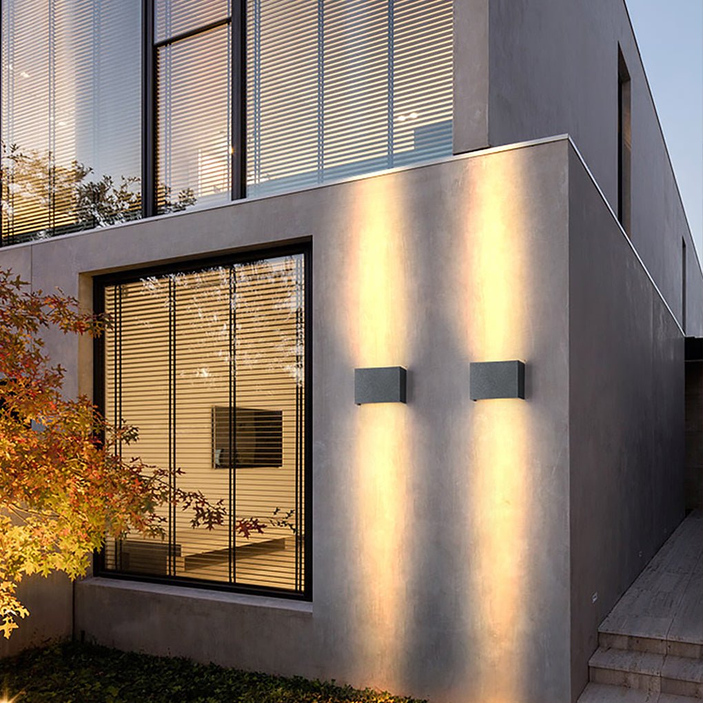 Square up down outdoor wall light, aluminum alloy and glass — view 4 | Casa Norex