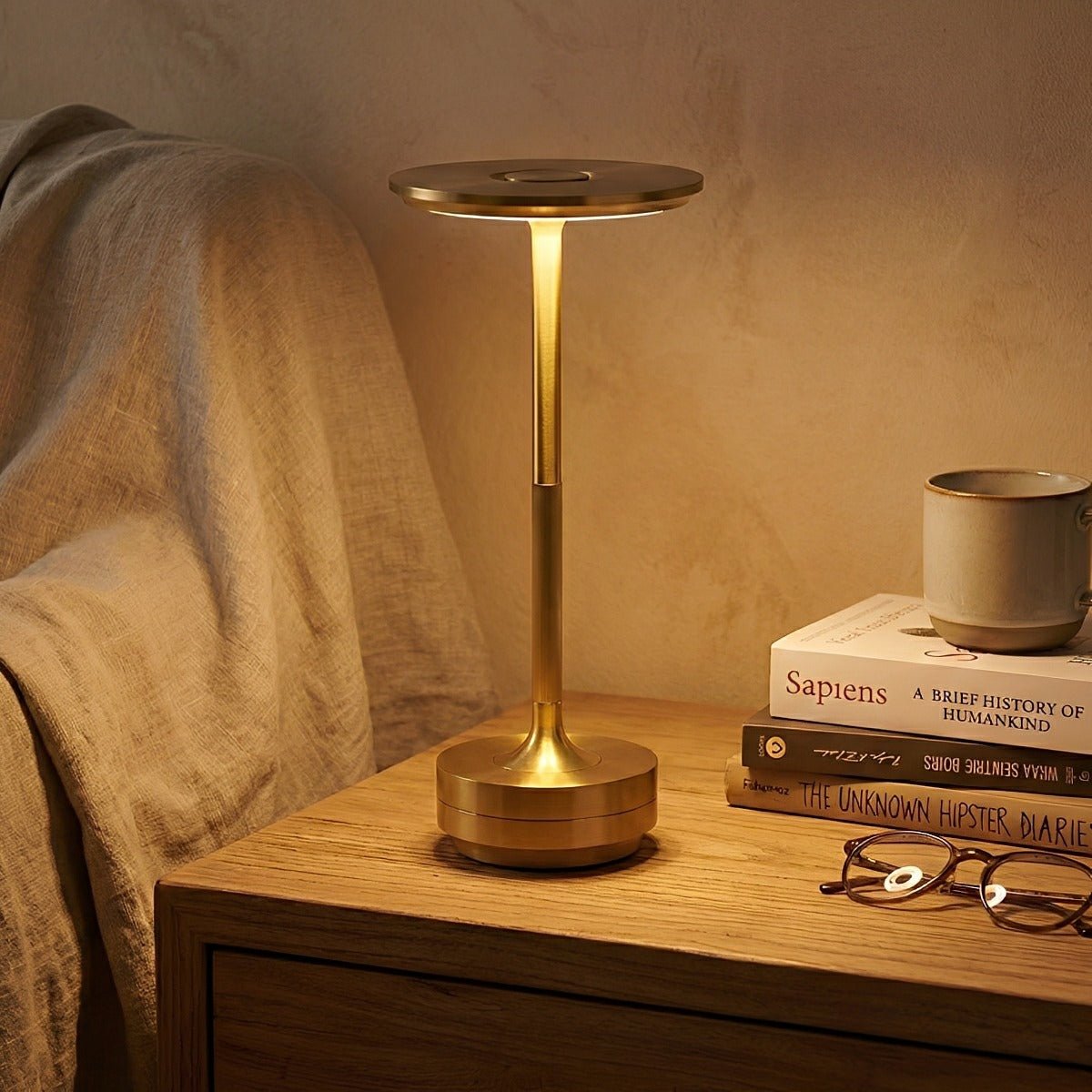 Dish LED table lamp — aluminum body with acrylic diffuser | Casa Norex