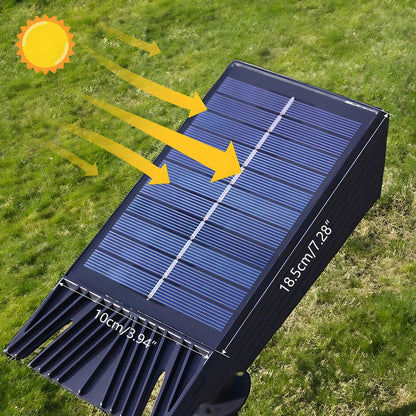 Solar spot light warm white beam on landscaping — Casa Norex